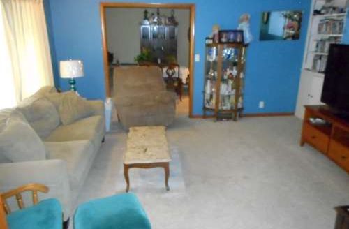 801 Shadwell St. Flora, IL 62839