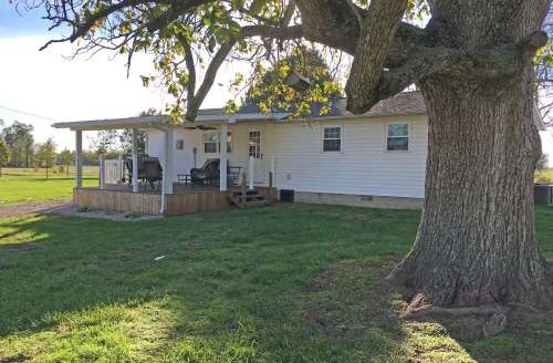 Rural Sims home on 1.49 acres