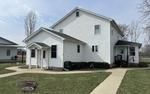 REAL ESTATE & PERSONAL PROPERTY AUCTION SAT., APRIL 25 @ 10:00AM – COUNTRY HOME ON 19.95 ACRES, 16, ACRES, 30.26 ACRES, & OUTSTANDING PERSONAL PROPERTY AUCTION