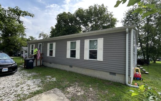 Clay County – Truly Move-In-Ready Home *NEW LISTING*