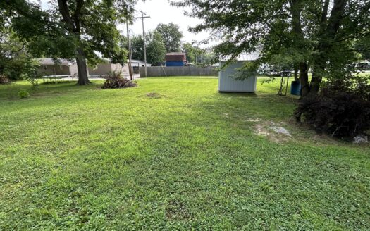 Clay County – Truly Move-In-Ready Home *NEW LISTING*