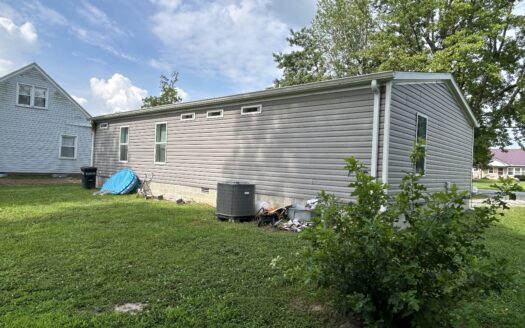 Clay County – Truly Move-In-Ready Home *NEW LISTING*
