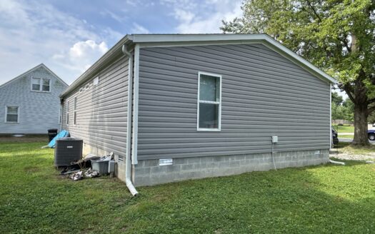 Clay County – Truly Move-In-Ready Home *NEW LISTING*