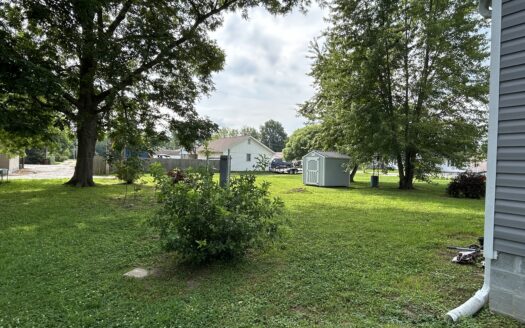 Clay County – Truly Move-In-Ready Home *NEW LISTING*