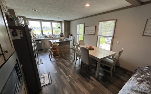 Clay County – Truly Move-In-Ready Home *NEW LISTING*