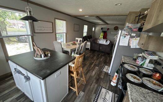 Clay County – Truly Move-In-Ready Home *NEW LISTING*